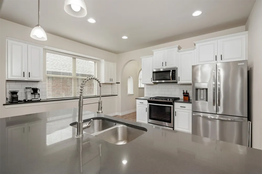 175 Mount Ellen Street Hutto, TX 78634