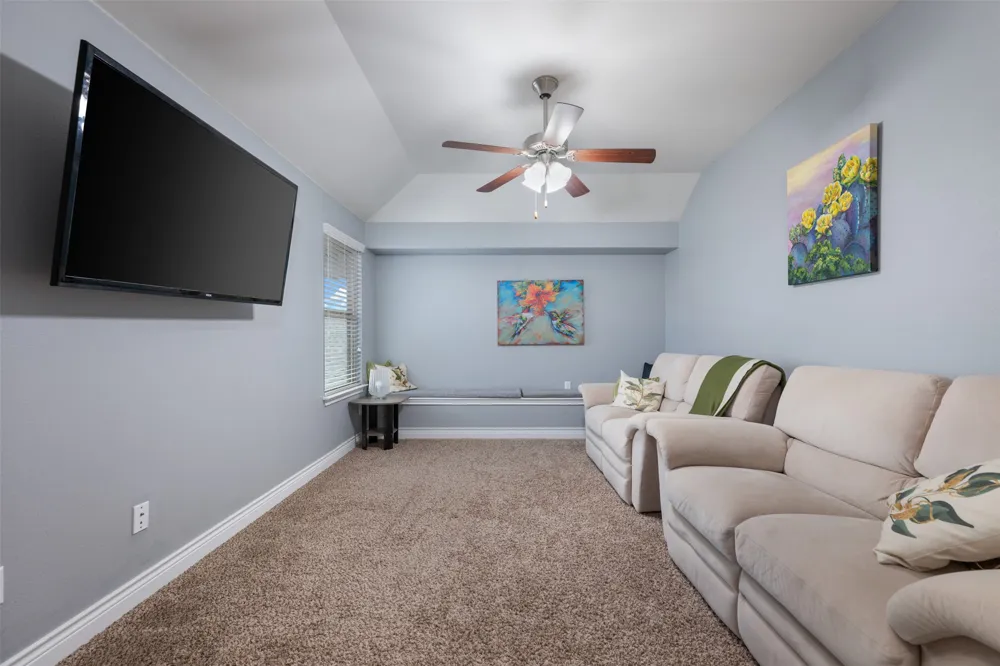 175 Mount Ellen Street Hutto, TX 78634