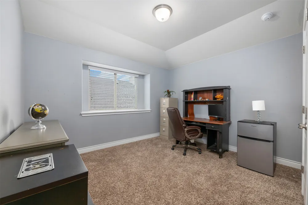 175 Mount Ellen Street Hutto, TX 78634