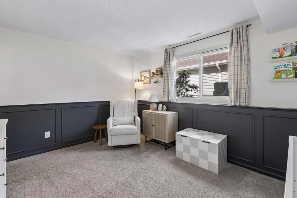 10237 Arrowwood Drive Eden Prairie, MN 55347