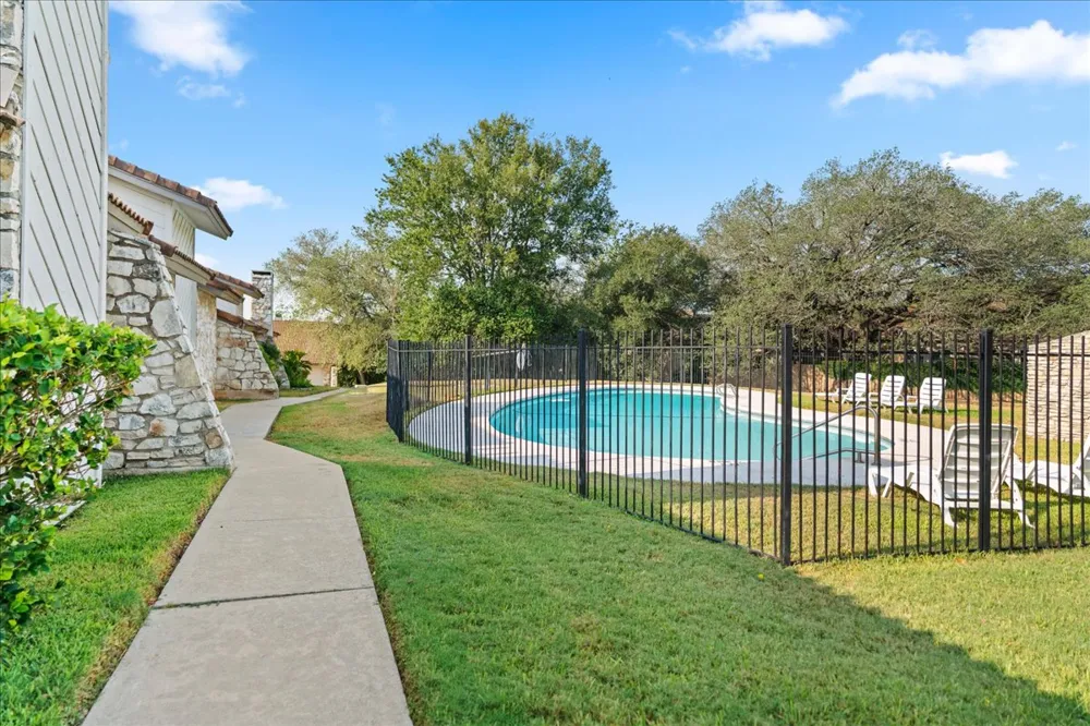 2217 Onion Creek Parkway #121 Austin, TX 78747