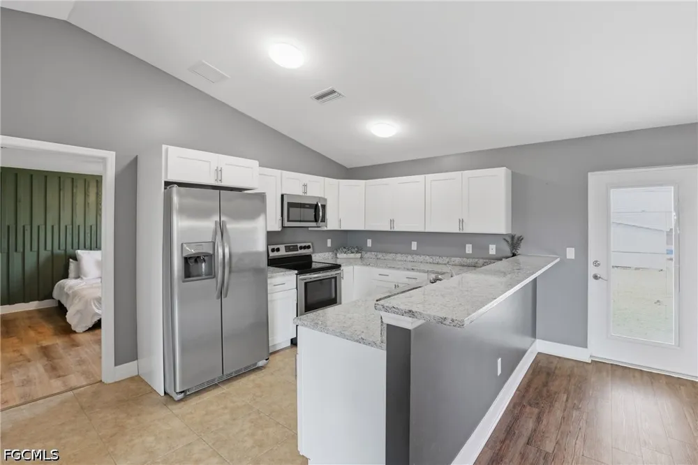 NE 2nd Avenue Cape Coral, FL 33909