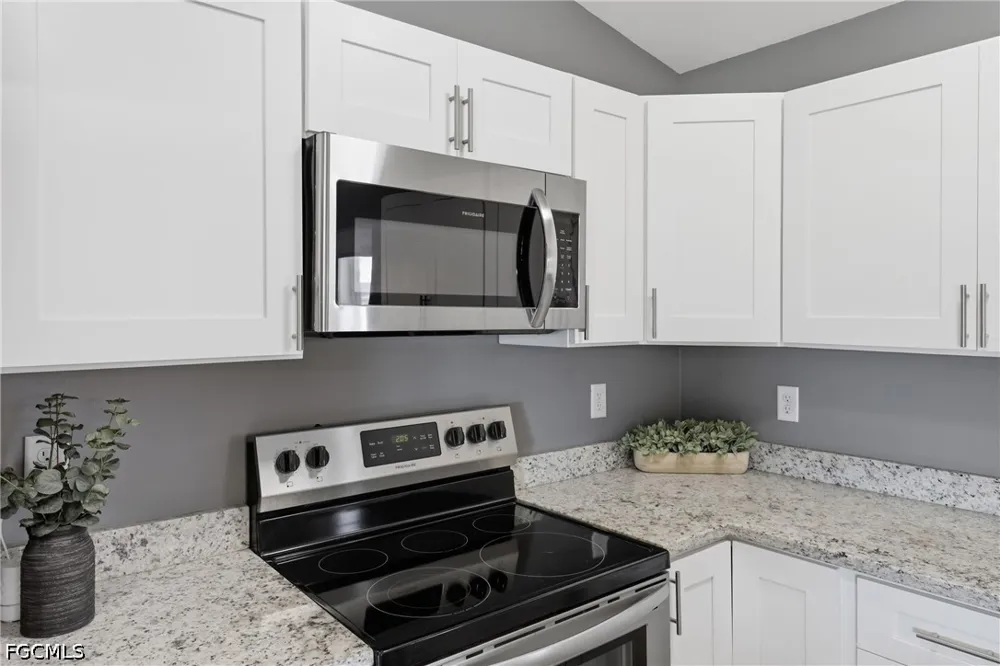 NE 2nd Avenue Cape Coral, FL 33909