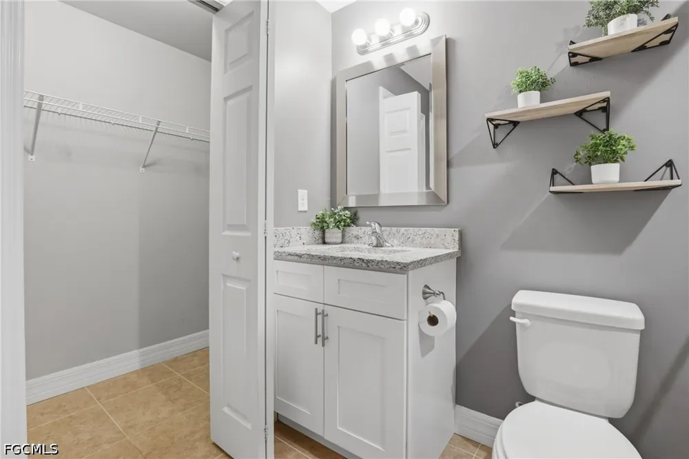 NE 2nd Avenue Cape Coral, FL 33909