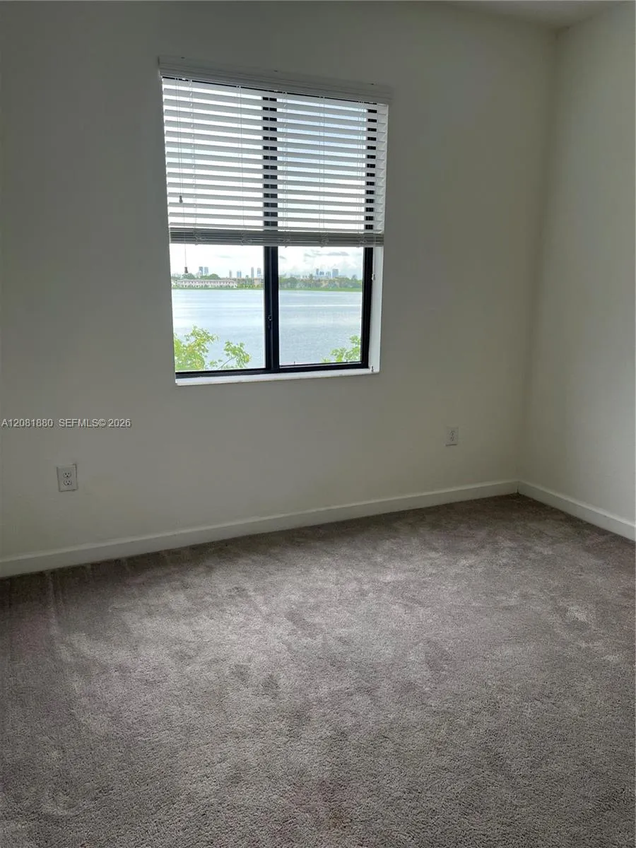 20578 NE 2nd Ct Miami, FL 33179