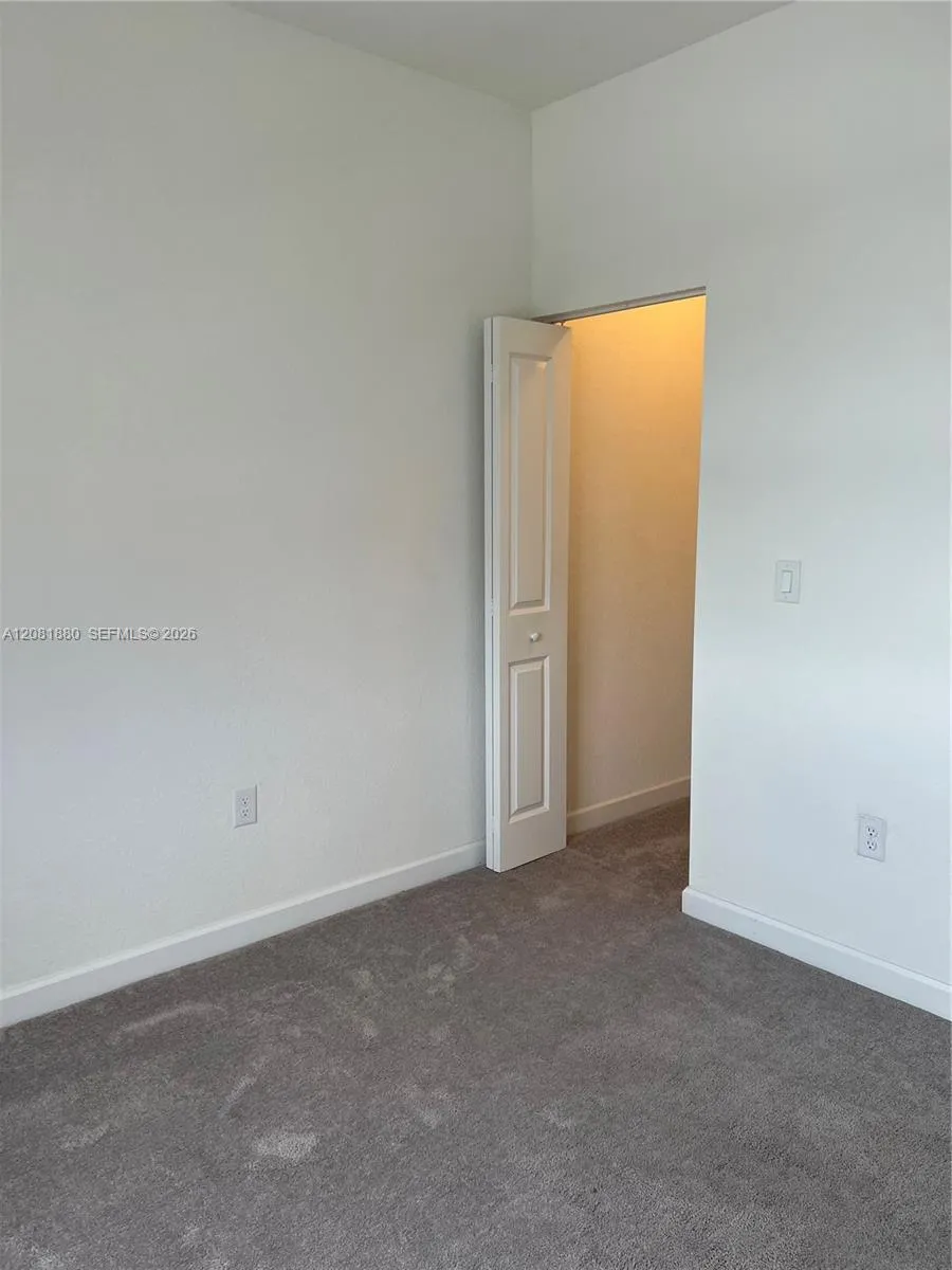 20578 NE 2nd Ct Miami, FL 33179