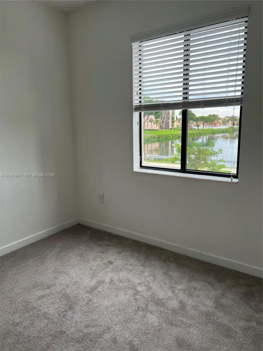20578 NE 2nd Ct Miami, FL 33179