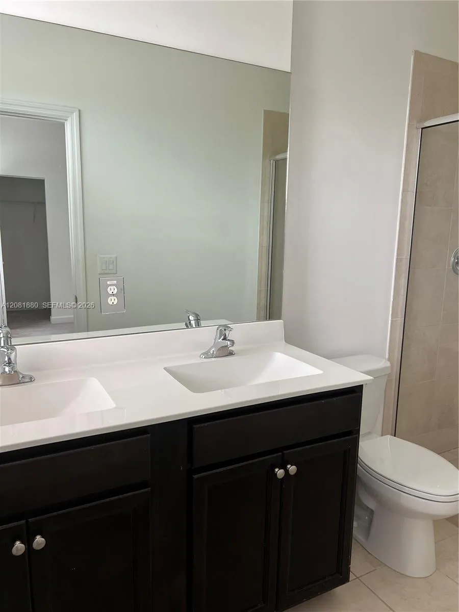 20578 NE 2nd Ct Miami, FL 33179