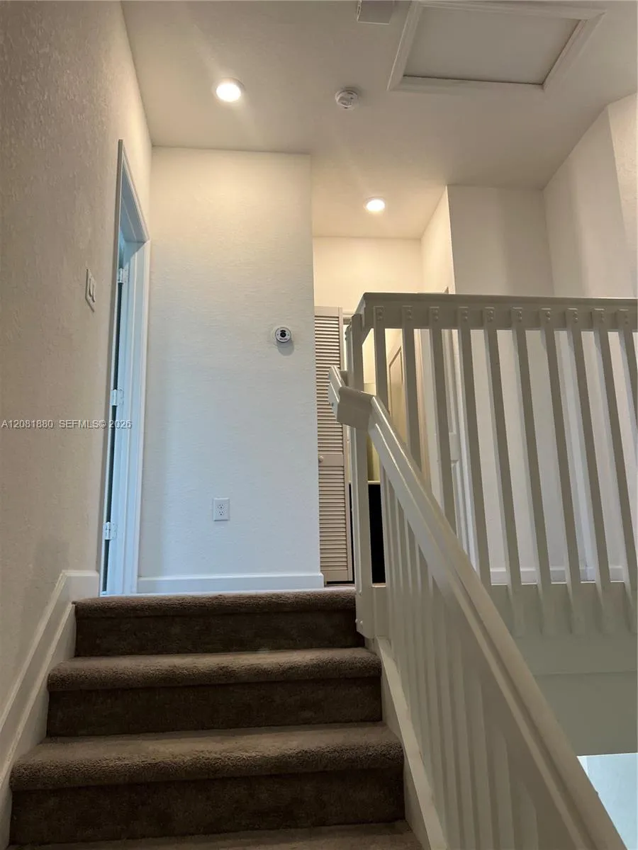 20578 NE 2nd Ct Miami, FL 33179
