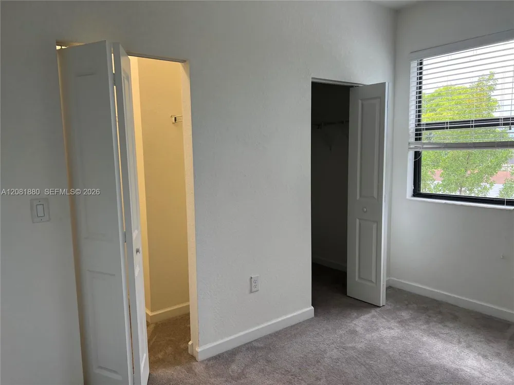20578 NE 2nd Ct Miami, FL 33179