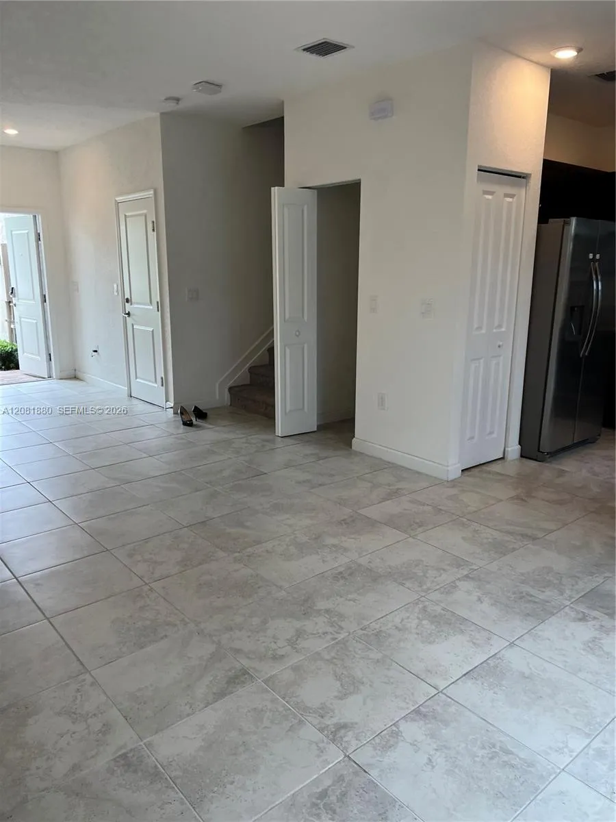 20578 NE 2nd Ct Miami, FL 33179