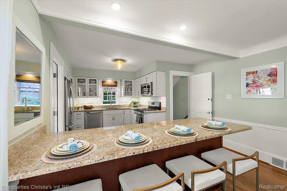 788 Rivard Boulevard Grosse Pointe City, MI 48230