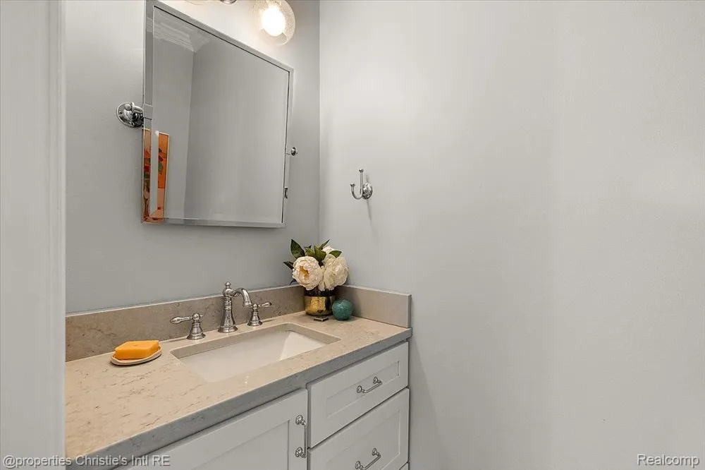 788 Rivard Boulevard Grosse Pointe City, MI 48230