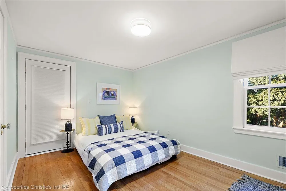 788 Rivard Boulevard Grosse Pointe City, MI 48230