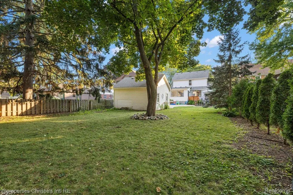 788 Rivard Boulevard Grosse Pointe City, MI 48230