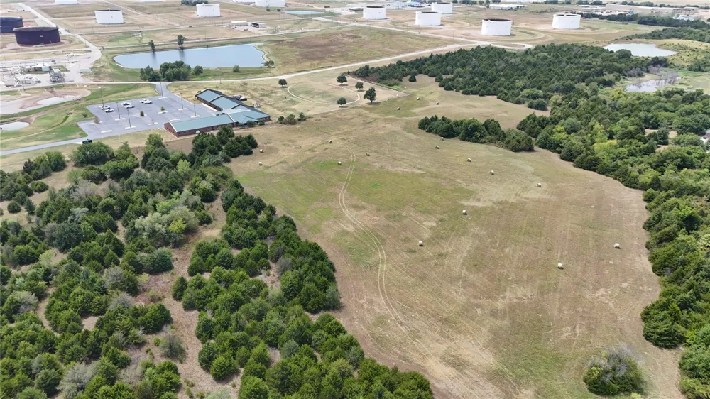 1815 Linwood Avenue Cushing, OK 74023