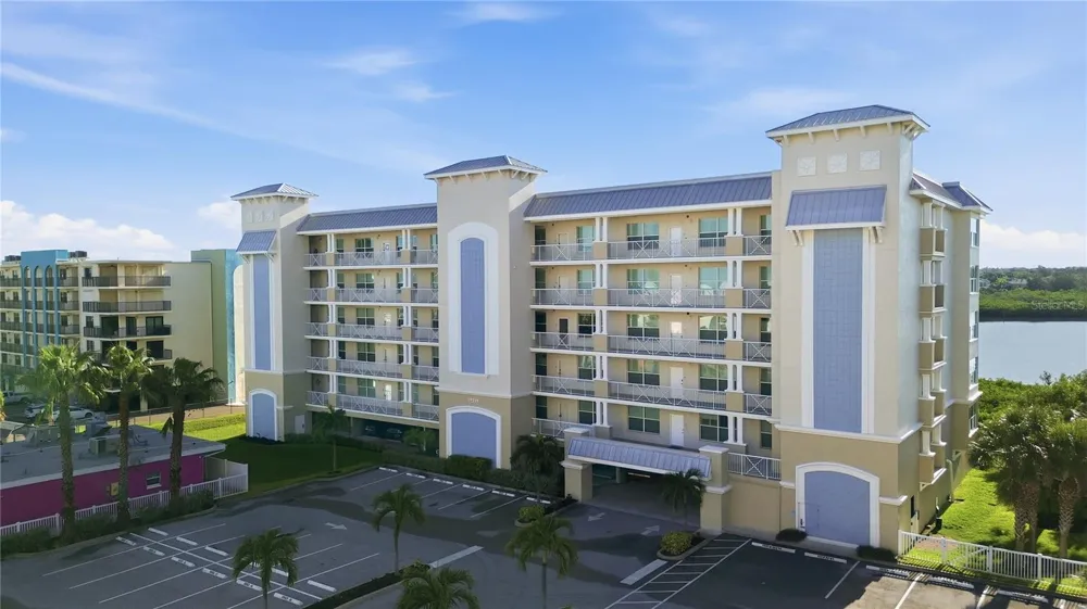 19519 GULF BOULEVARD #403 Indian Shores, FL 33785