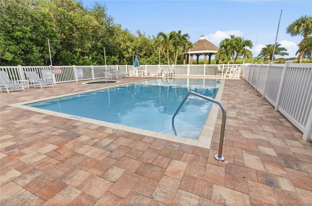 19519 GULF BOULEVARD #403 Indian Shores, FL 33785
