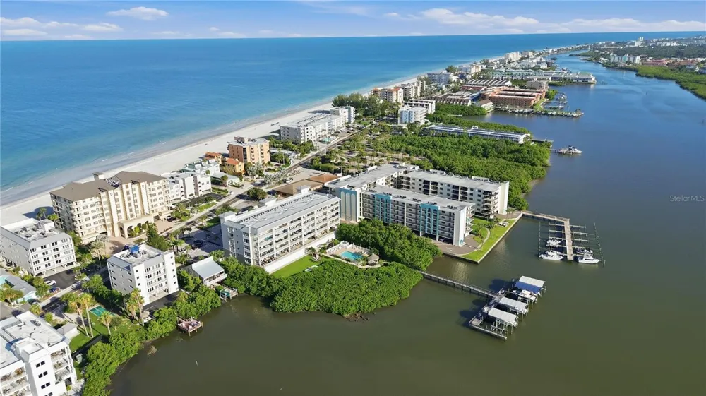 19519 GULF BOULEVARD #403 Indian Shores, FL 33785