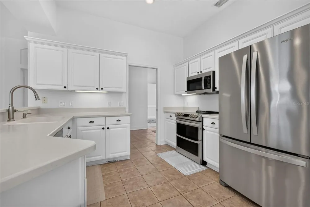 11506 LAKE DR Leesburg, FL 34788