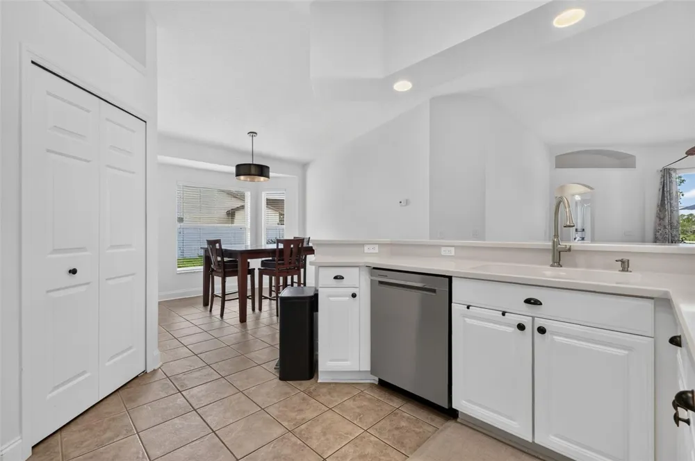 11506 LAKE DR Leesburg, FL 34788