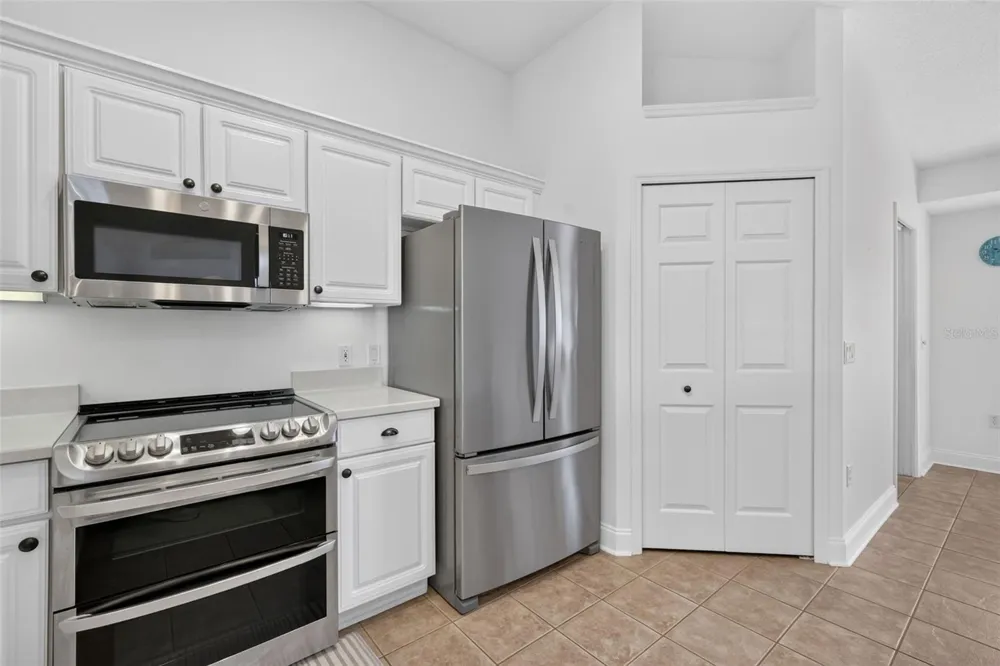 11506 LAKE DR Leesburg, FL 34788