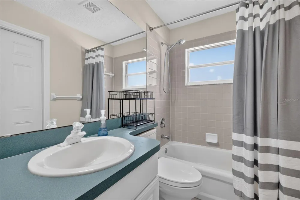 11506 LAKE DR Leesburg, FL 34788