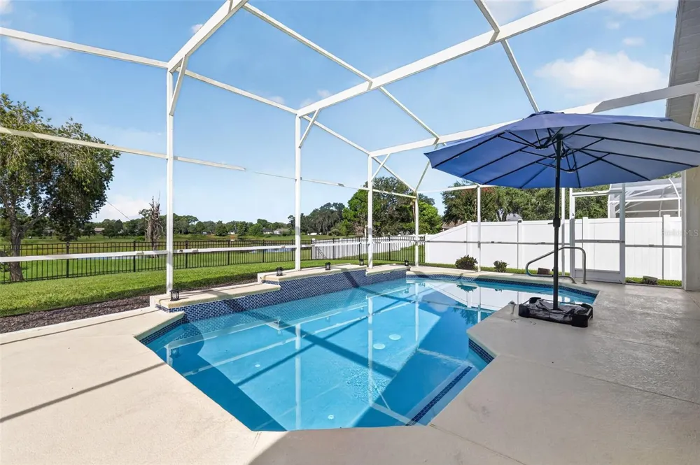 11506 LAKE DR Leesburg, FL 34788