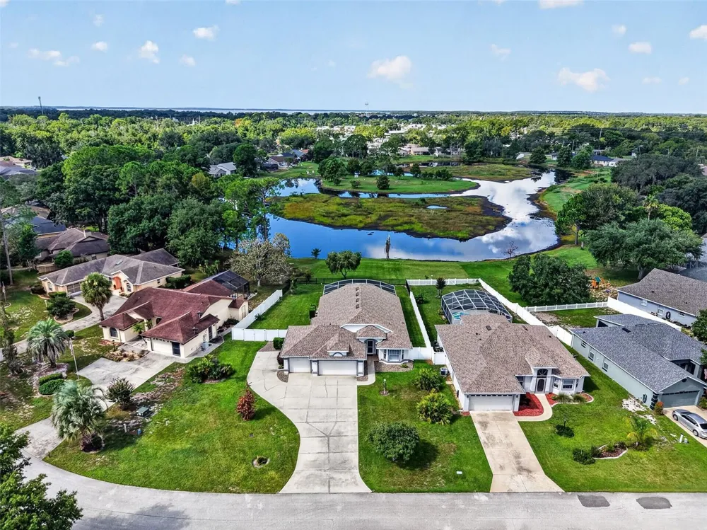 11506 LAKE DR Leesburg, FL 34788