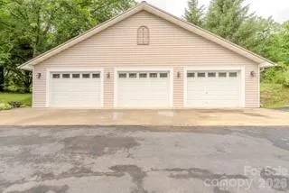455 Avery Lane Newland, NC 28657