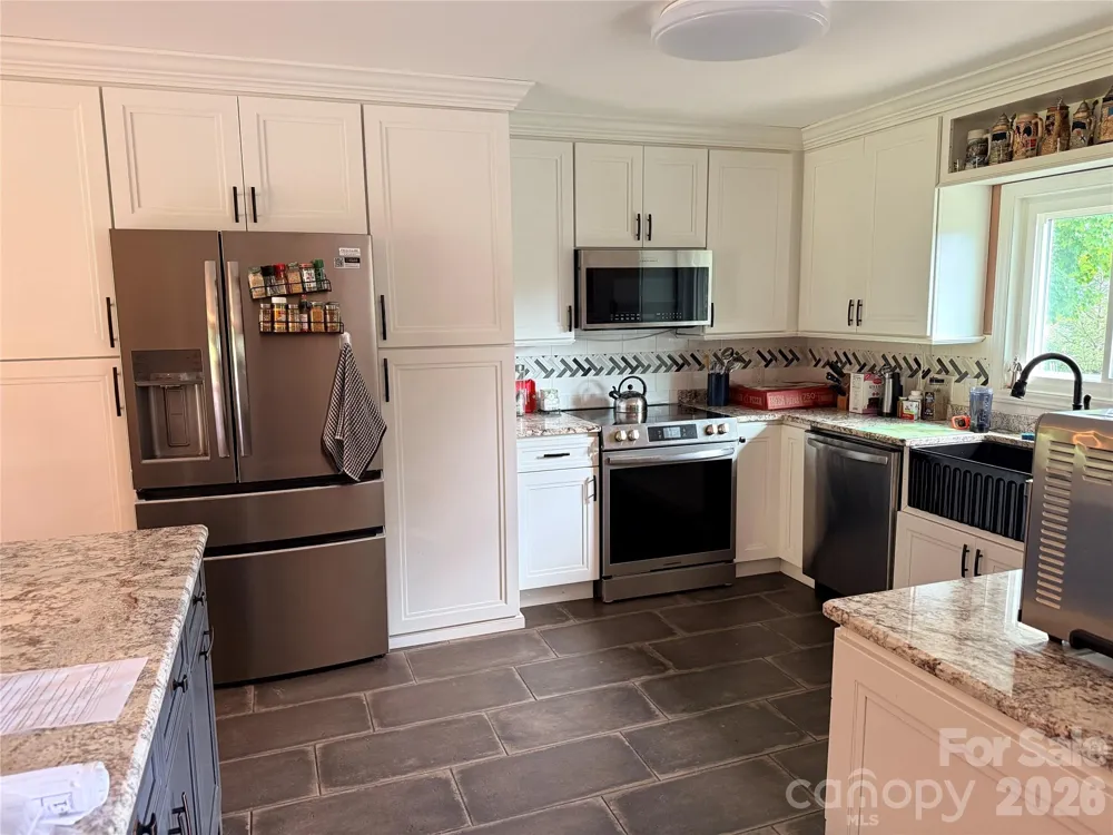 455 Avery Lane Newland, NC 28657