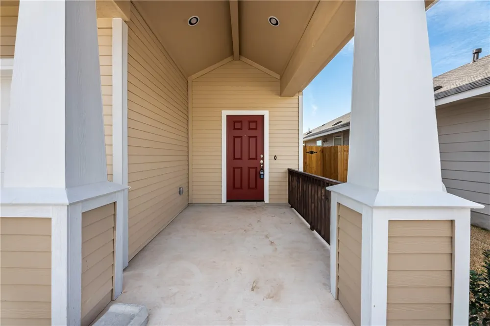 220 Trailside Lane Bastrop, TX 78602