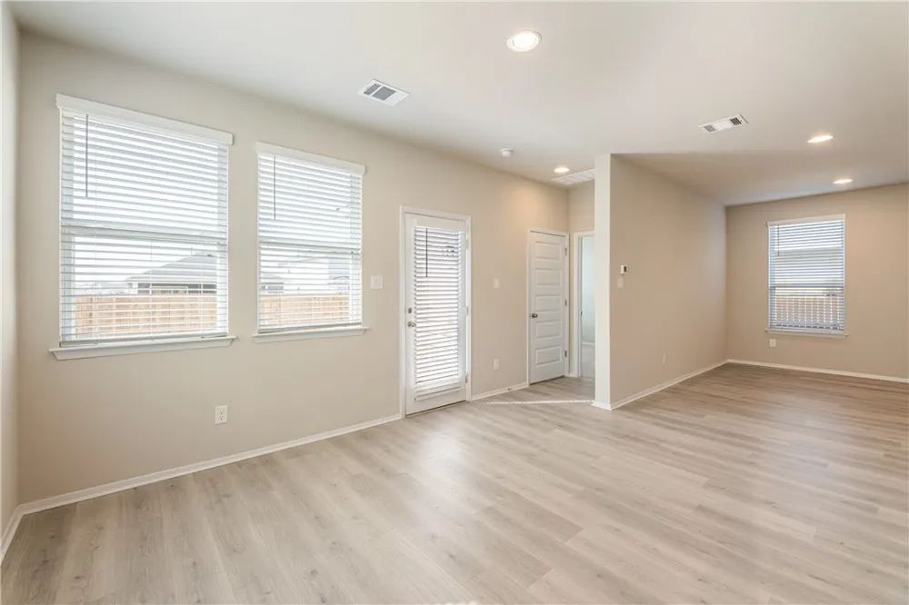 220 Trailside Lane Bastrop, TX 78602