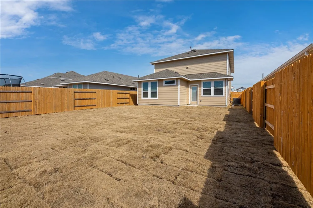 220 Trailside Lane Bastrop, TX 78602