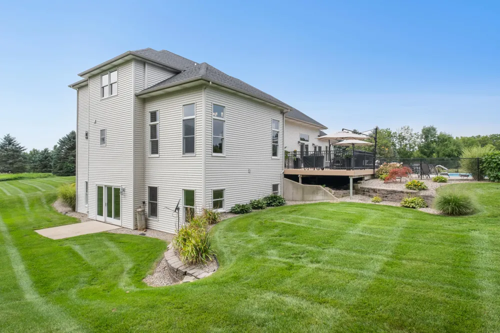 8155 96th Street SE Alto, MI 49302