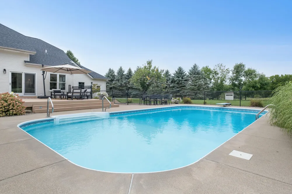 8155 96th Street SE Alto, MI 49302