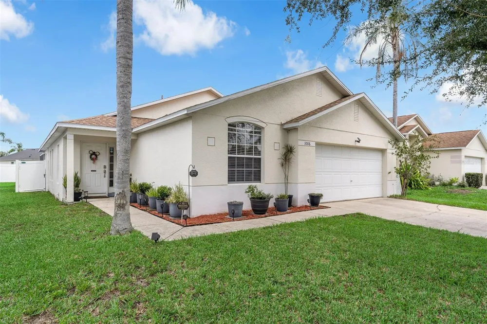 1006 CLEAR CREEK CIRCLE Clermont, FL 34714