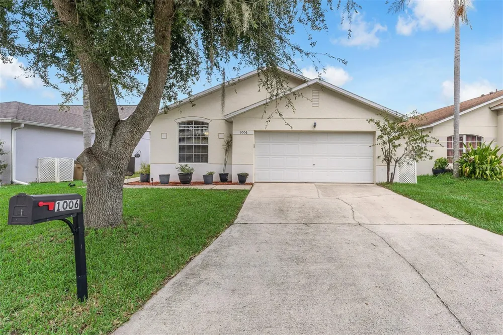 1006 CLEAR CREEK CIRCLE Clermont, FL 34714