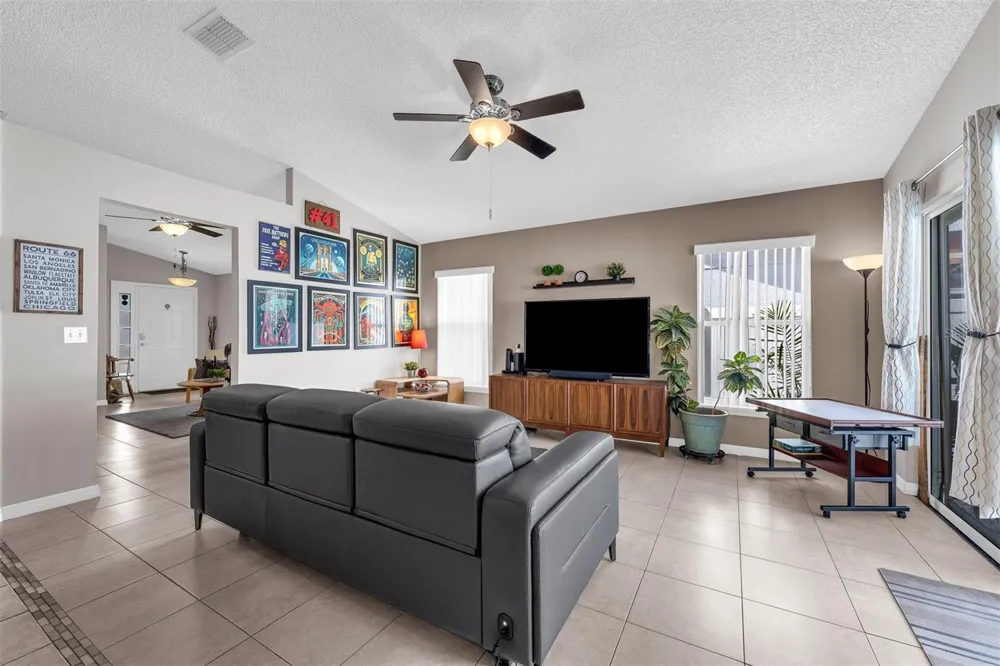 1006 CLEAR CREEK CIRCLE Clermont, FL 34714