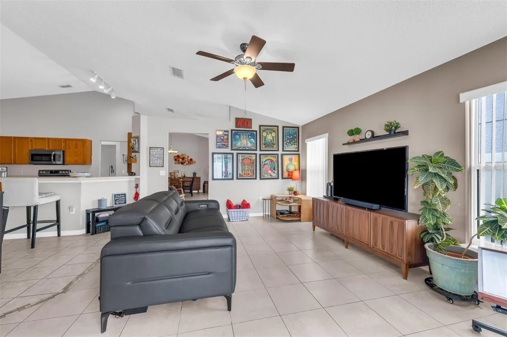 1006 CLEAR CREEK CIRCLE Clermont, FL 34714