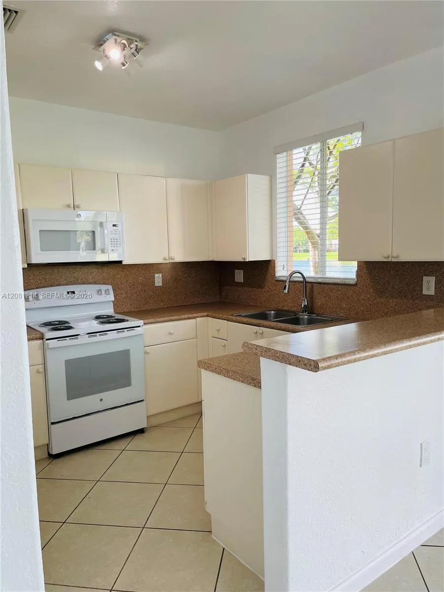 2847 SE 15th Rd #80 Homestead, FL 33035