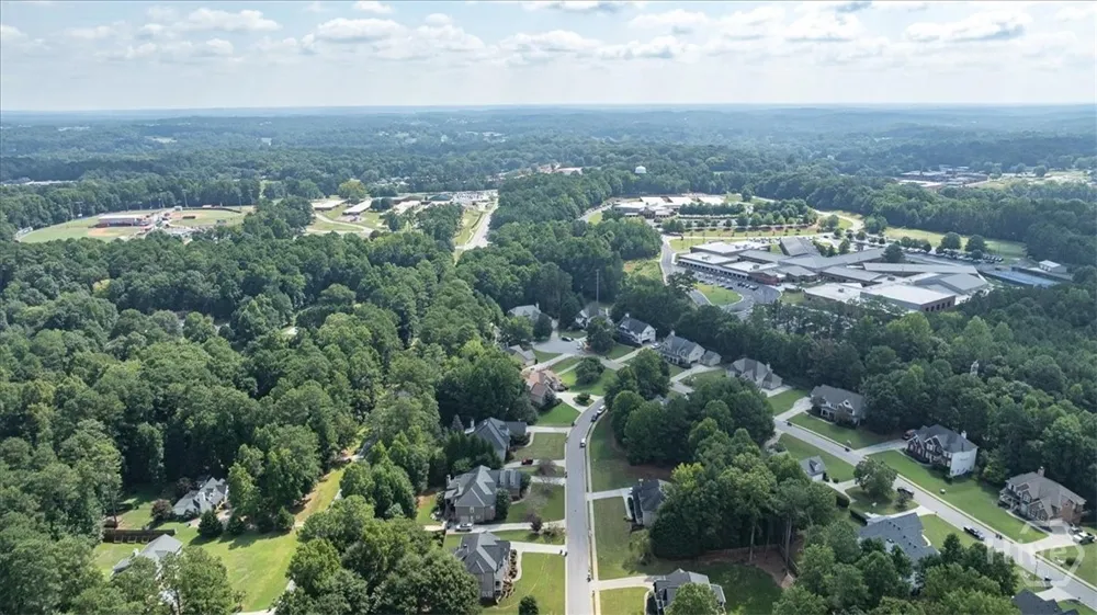 303 Vantage Drive Jefferson, GA 30549