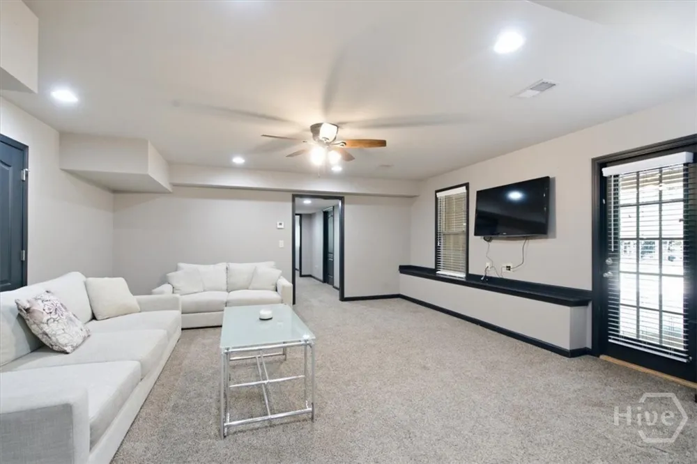 303 Vantage Drive Jefferson, GA 30549