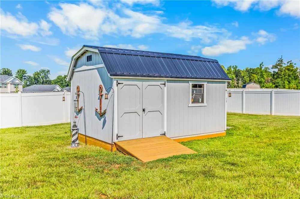 238 Jackson Way Lexington, NC 27292