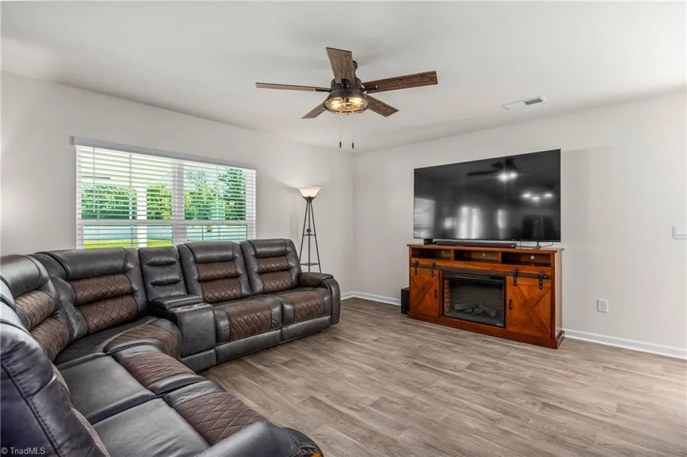 238 Jackson Way Lexington, NC 27292