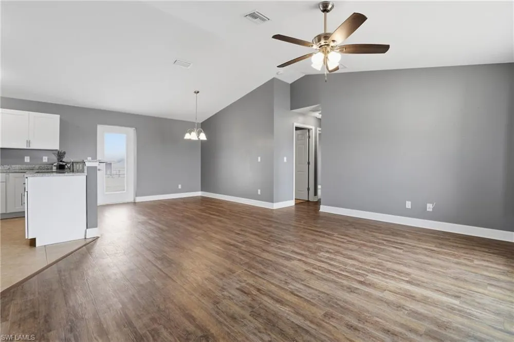 3017 NE 2nd Avenue Cape Coral, FL 33909