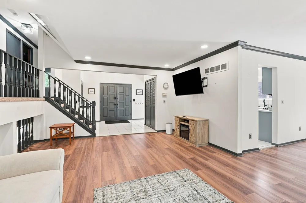 47795 Anna Court Shelby Charter Township, MI 48315