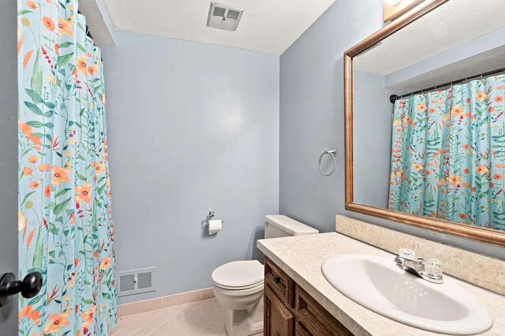 47795 Anna Court Shelby Charter Township, MI 48315
