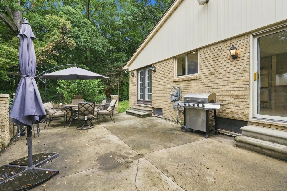 47795 Anna Court Shelby Charter Township, MI 48315