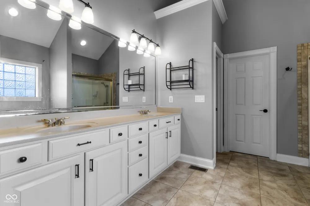 10658 Reel Creek Lane Brownsburg, IN 46112